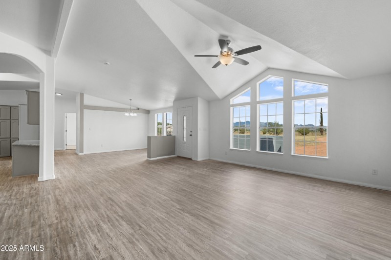 Interior - 10490 S Smith Ave-3