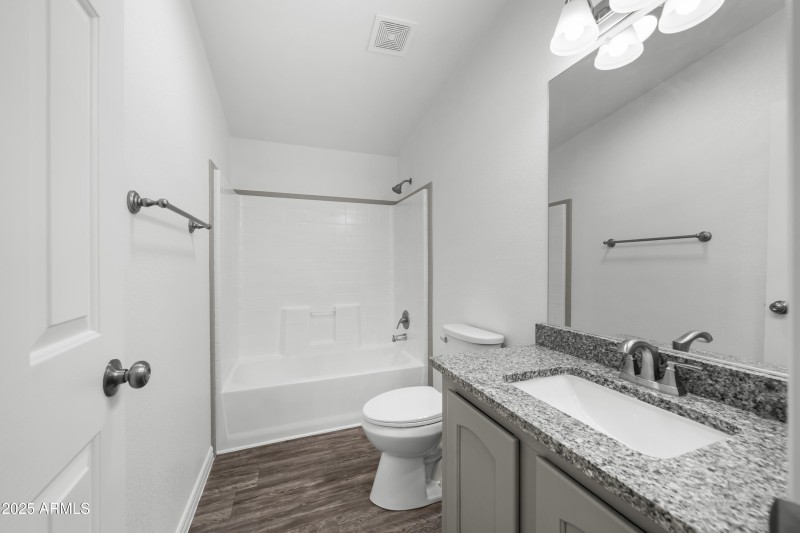 Interior - 10490 S Smith Ave-19