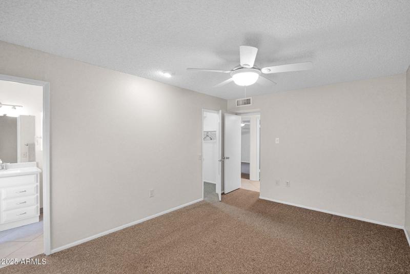 Master BR towards hall