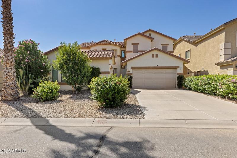 43985 W Yucca Ln (2)