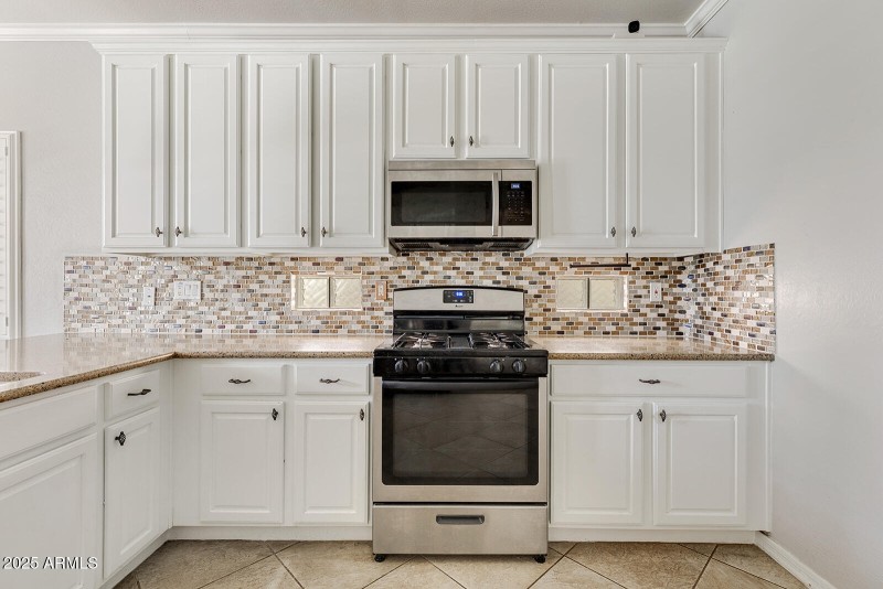 43985 W Yucca Ln (14)
