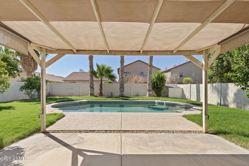 43985 W Yucca Ln (37)