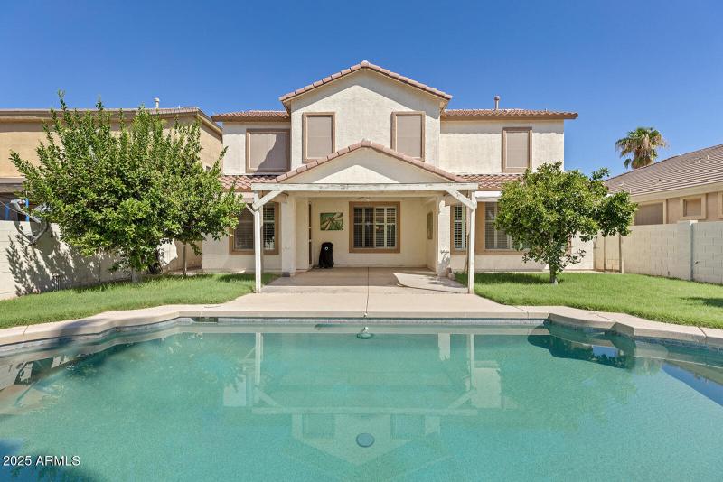 43985 W Yucca Ln (38)