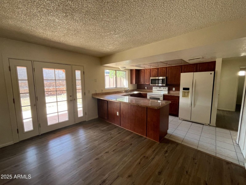 1300 buckhorn inside 3