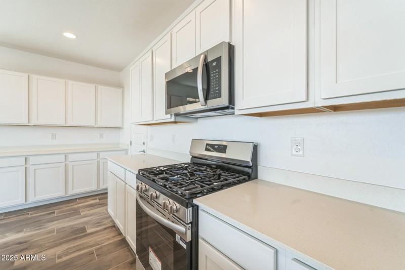 25_10103_E_Ulysses_Ave_Mesa_AZ_85212_USA