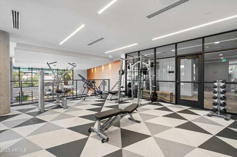 27-Community Gym