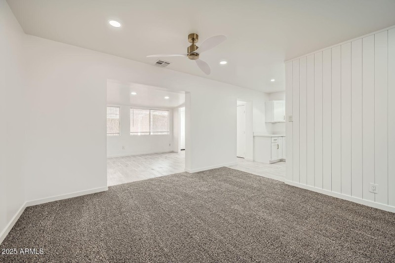 12021 North Riviera Court - Web Quality