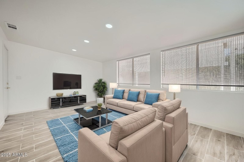 12021-North-Riviera-Court-Web-Quality-02