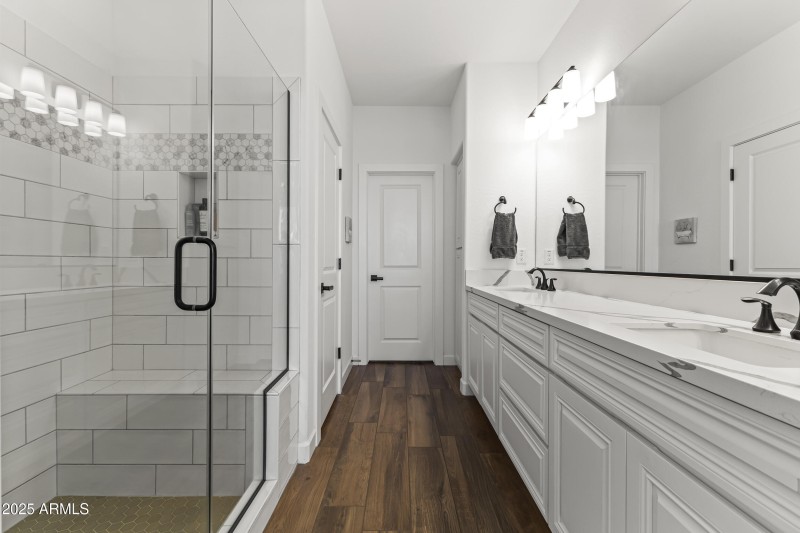 Primary Suite Bathroom