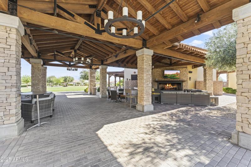 Encanterra Community
