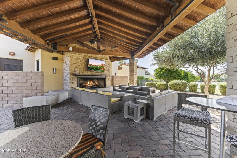 Encanterra Community