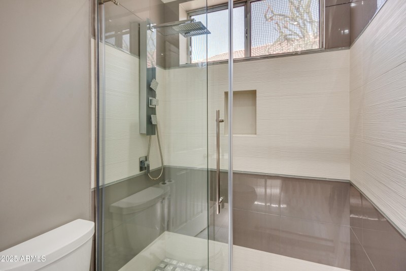 Guest Bathroom 2