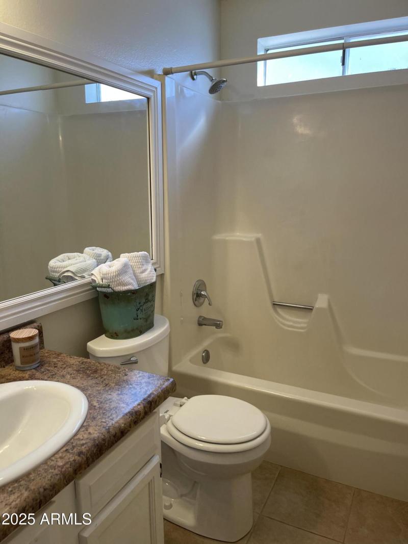 A6252886-2B06-4472-A923-AD9BA8F4FD46