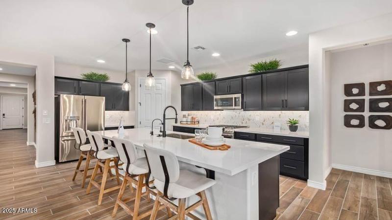 11320 N 168 DR