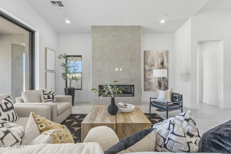 Linear 60" Fireplace