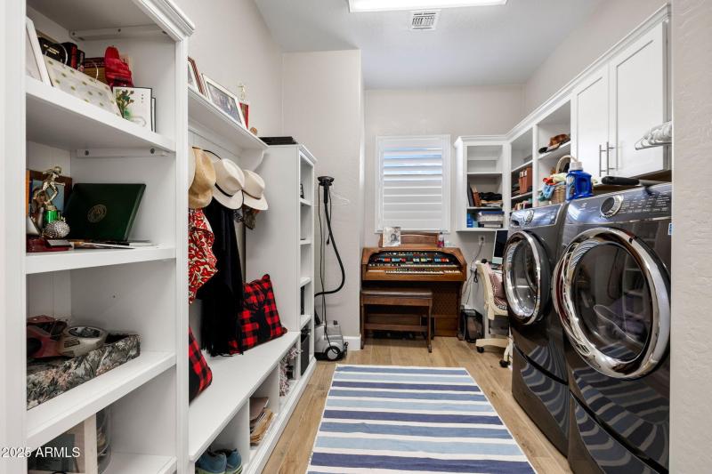 23-Laundry Room