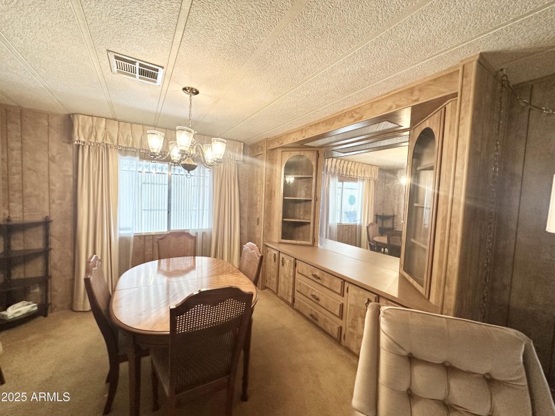 EXPANSIVE MIRRORED BUILT IN HUTCH