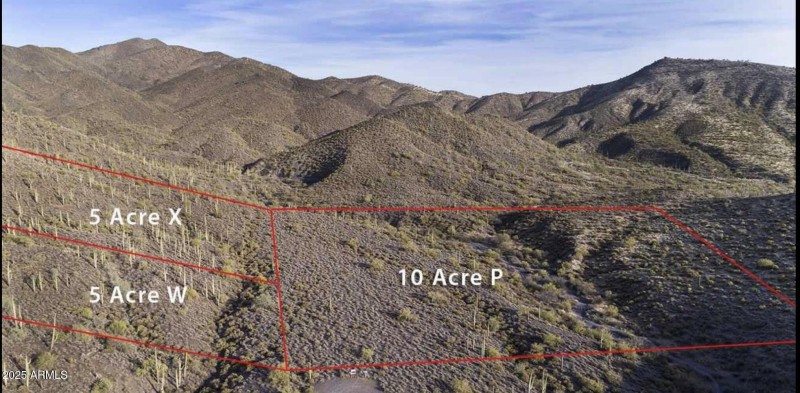 20 acres in Cave Creek