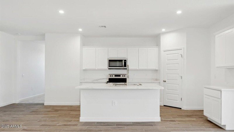 Saguaro kitchen 4