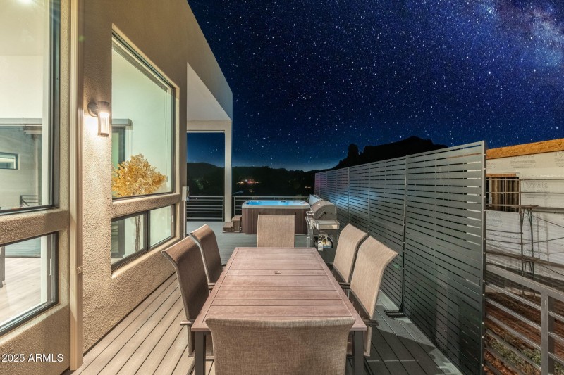 Side Terrace 2