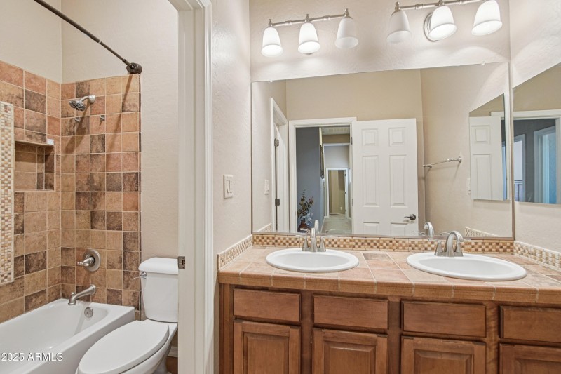 26-print-S 184th Ave-S1609-026