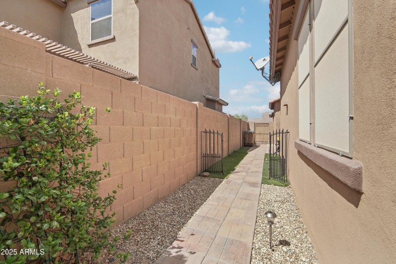 31-print-S 184th Ave-S1609-031