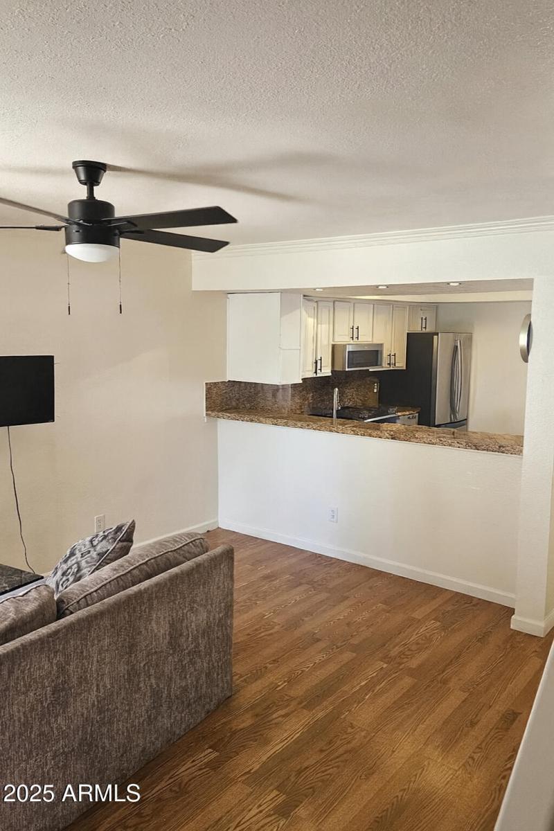 11C5ADFF-6542-480A-A85C-910F48BDFDA8