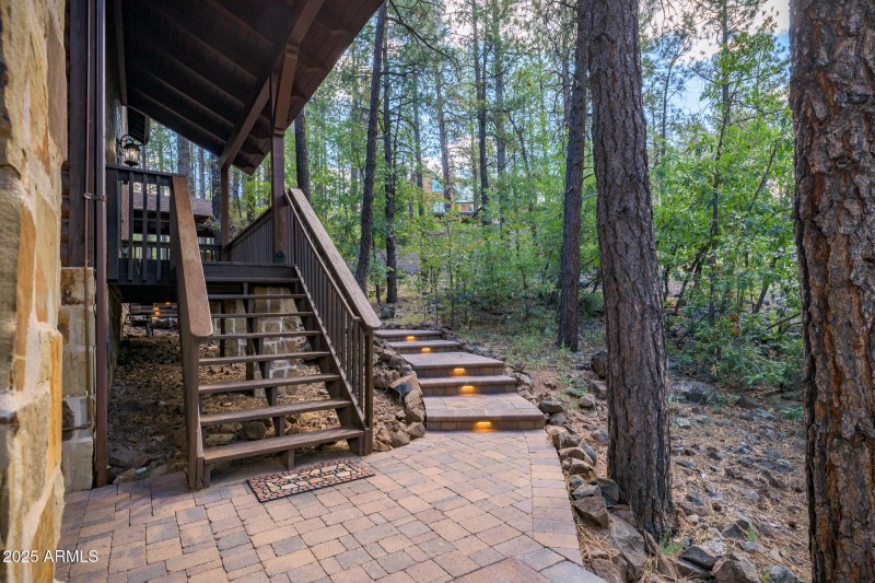 17385 Mountain Side Pl (8 of 49)