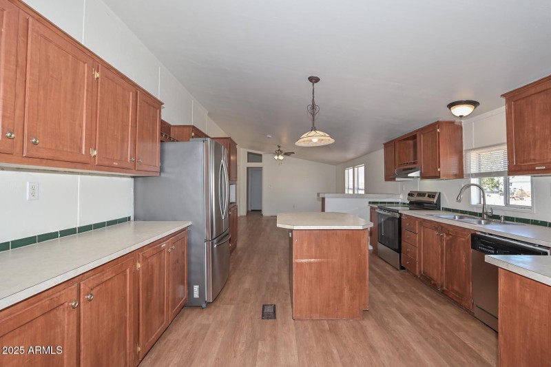 Kitchen-Family Room