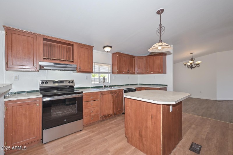 Kitchen-Range