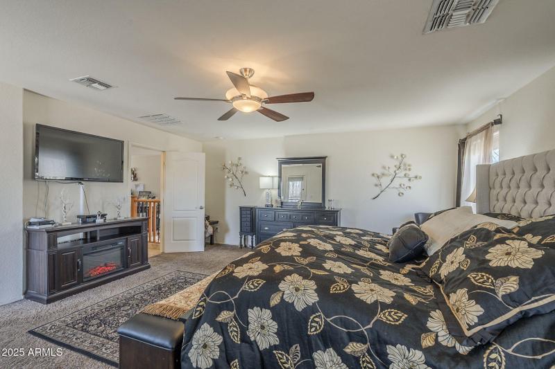 27-Primary Suite