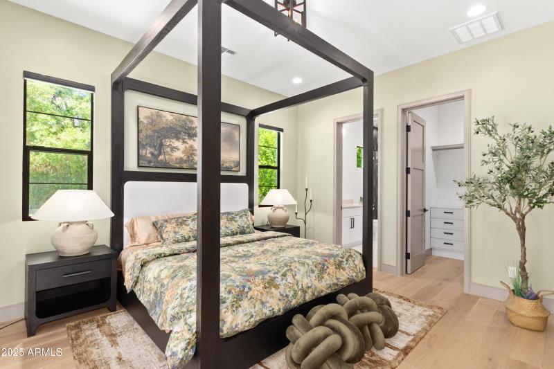 En' Suite guest bedroom