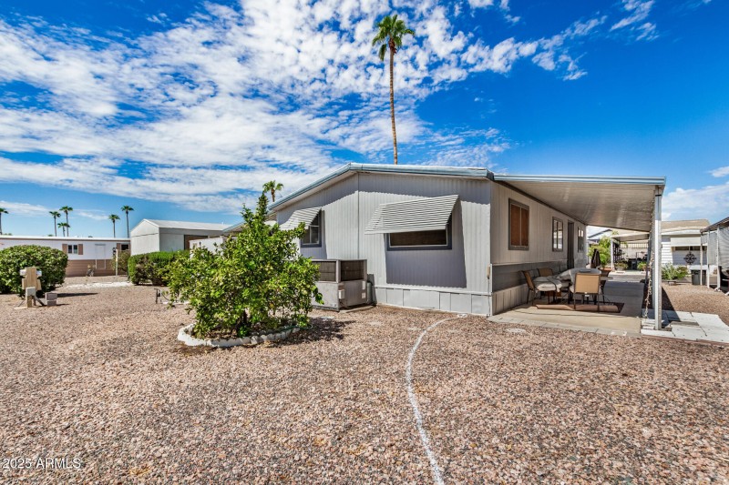 24 - Val Vista