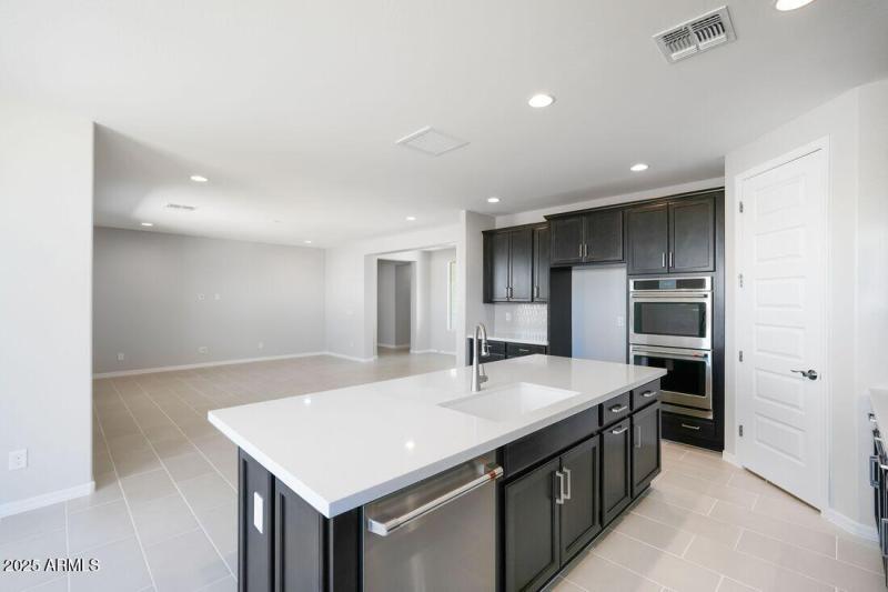 17118 W HACKAMORE Drive - Ready Now!