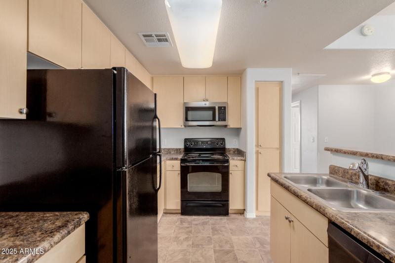 11 Cave Creek