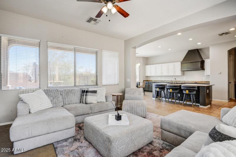 Family to Kitchen