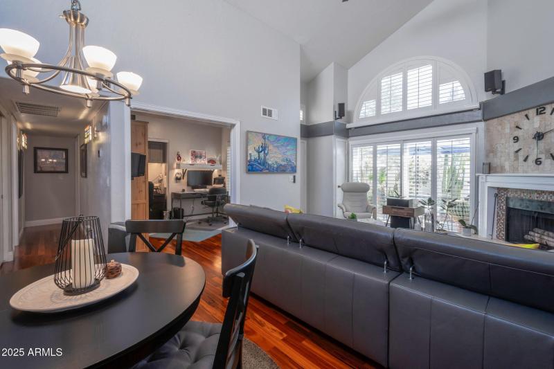 Vaulted Ceilings!