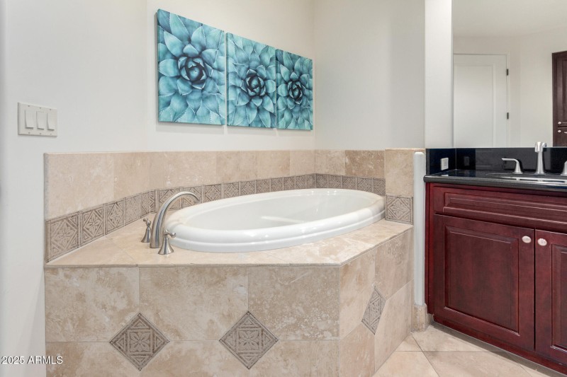 Master Tub