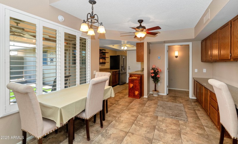 Breakfast Nook Entry to Primary Suite