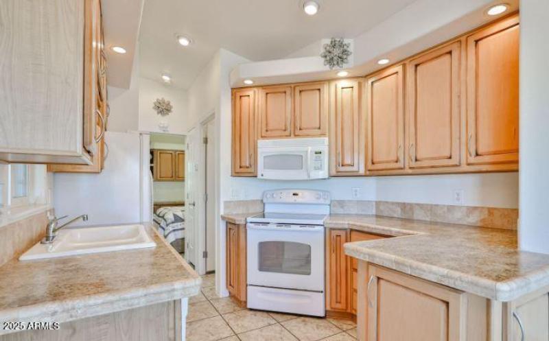 Kitchen 2