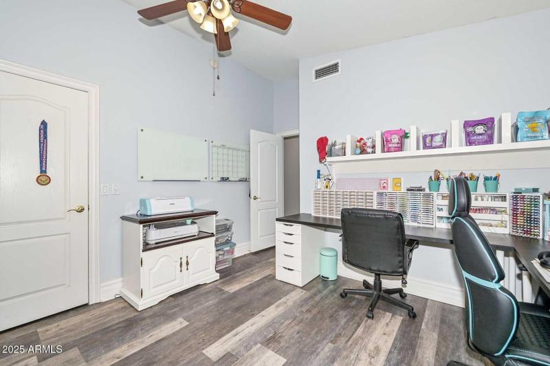 2nd Bedroom2