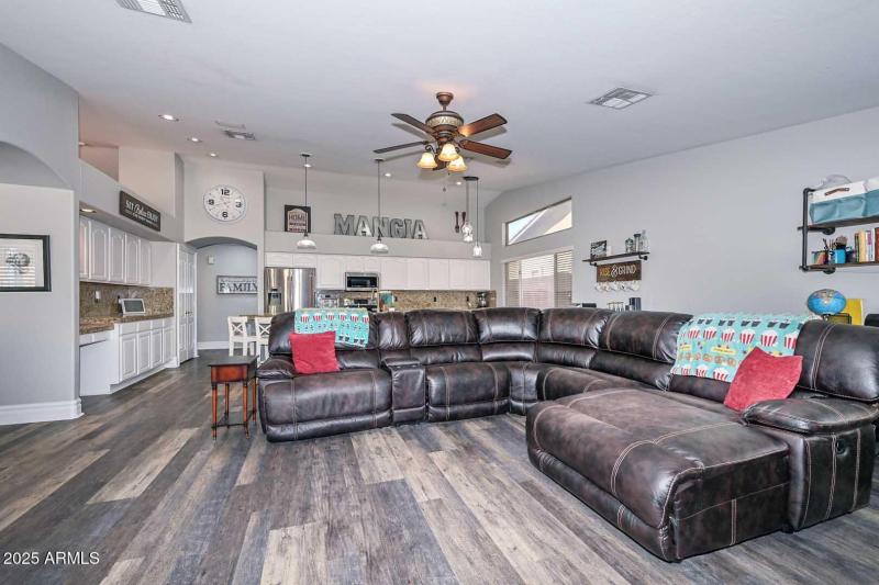 Family Room-Kitchen