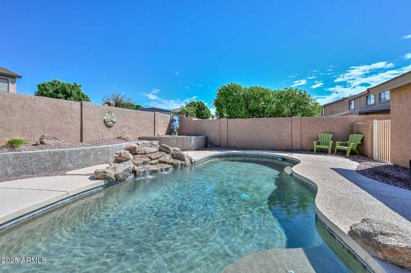 Pool2