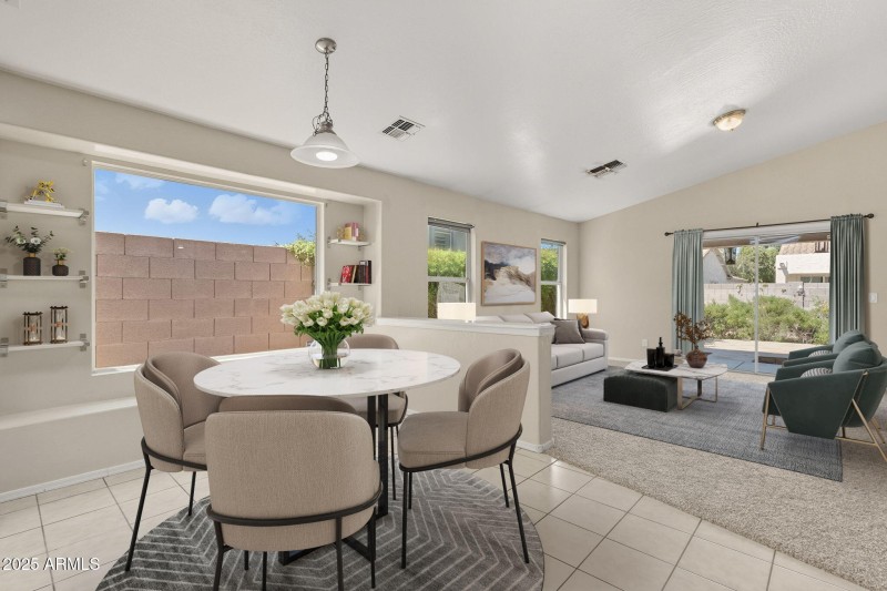 57-web-or-mls-dining and family room_VS