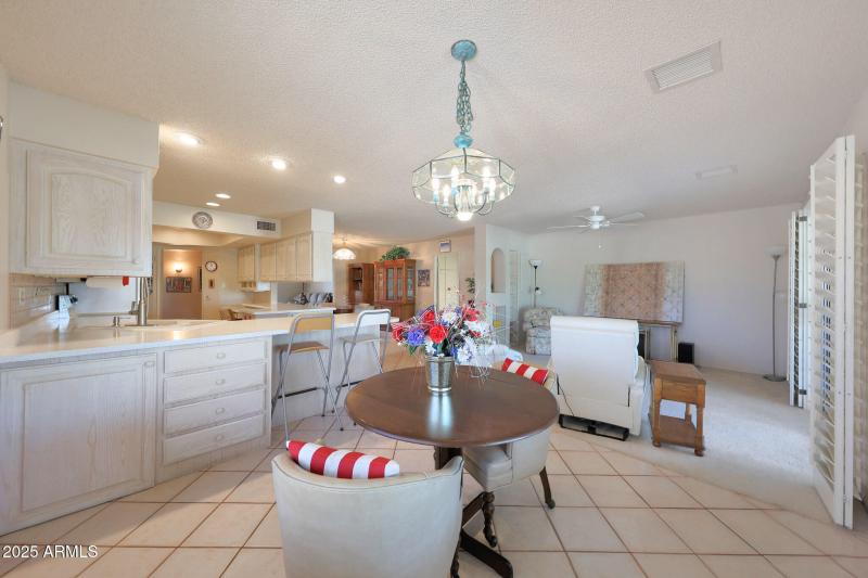 Eat-In Kitchen