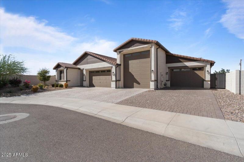 Additional driveway space