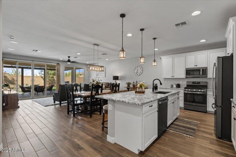 Kitchen/Great room