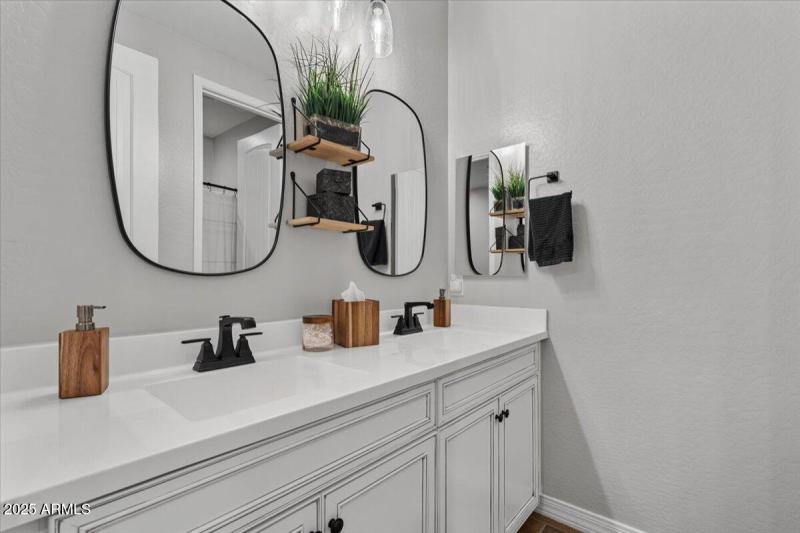 2nd bathroom