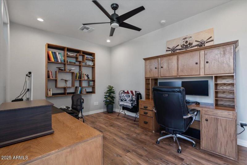 Office with separate entrance