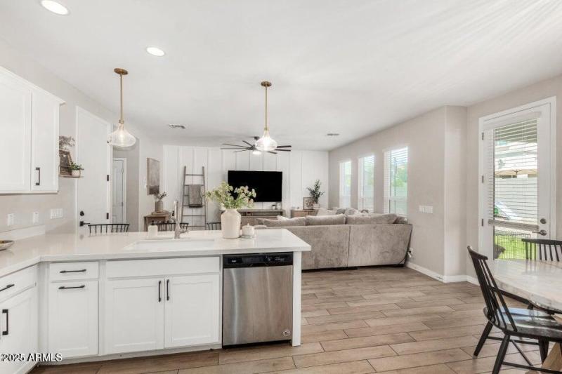 20250816005303252825000000-o